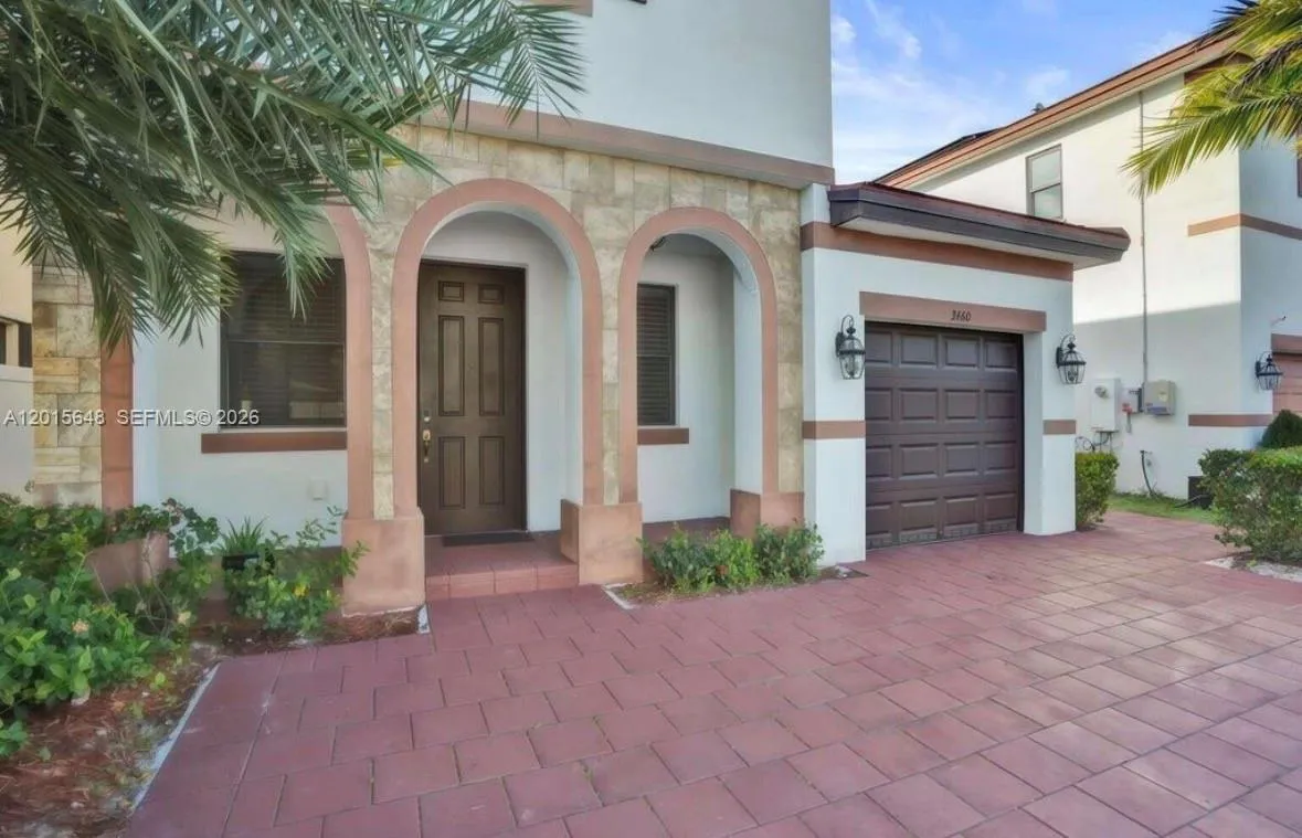 3460 W 103rd Ter, Hialeah FL 33018