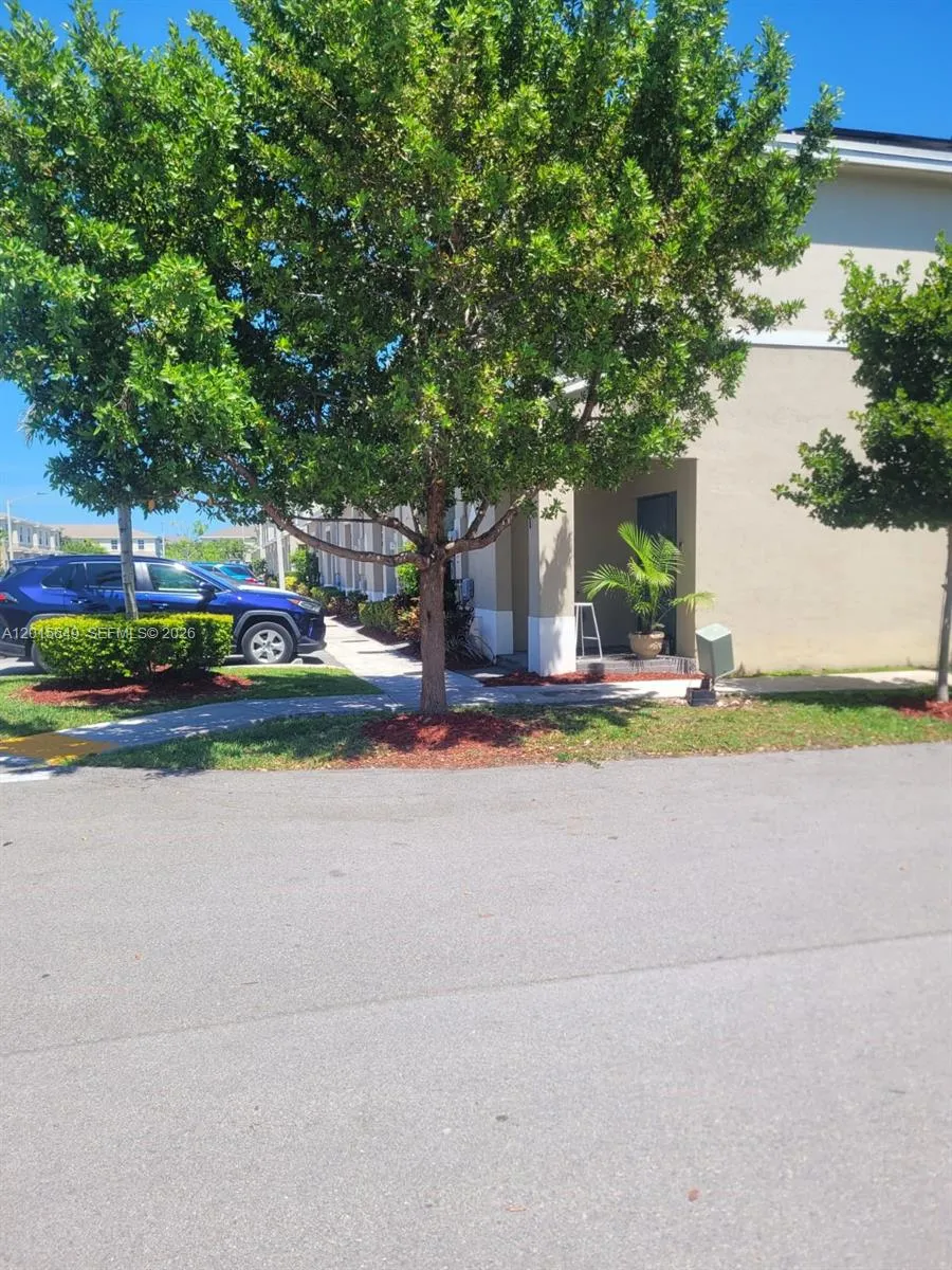 441 NE 5th St, Florida City FL 33034