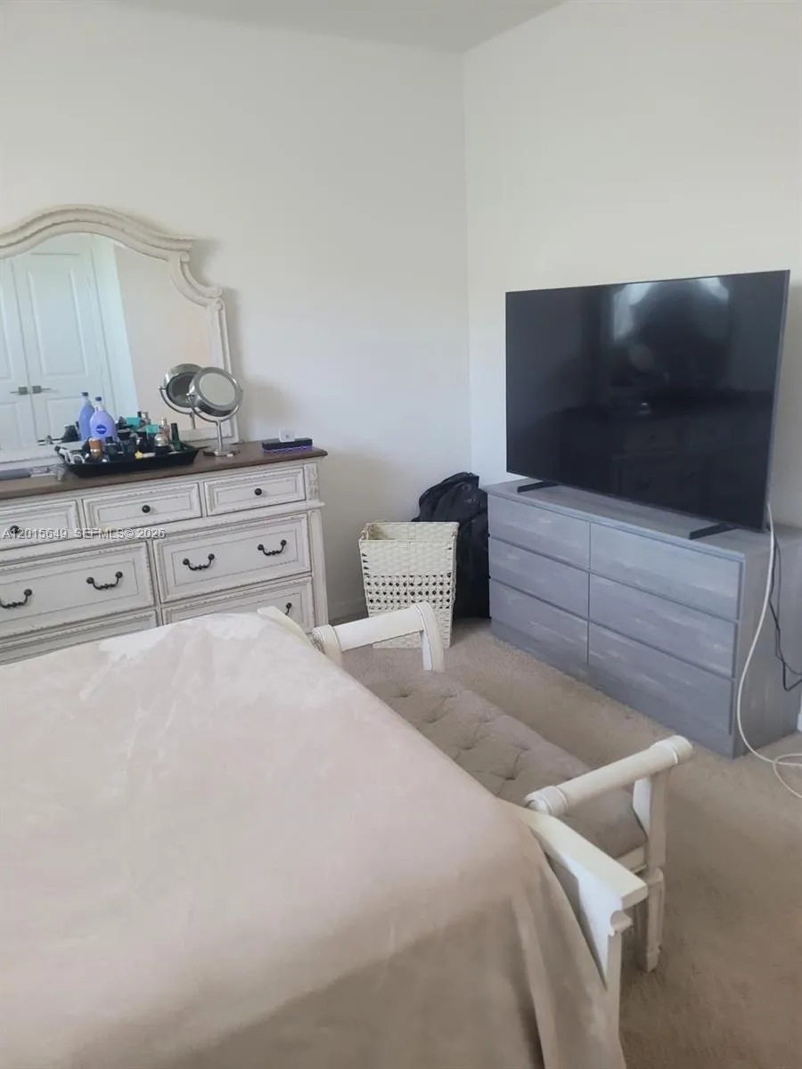441 NE 5th St, Florida City FL 33034
