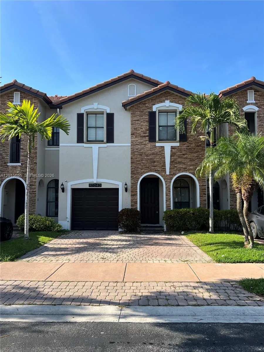 10343 NW 30th Ter, Doral FL 33172