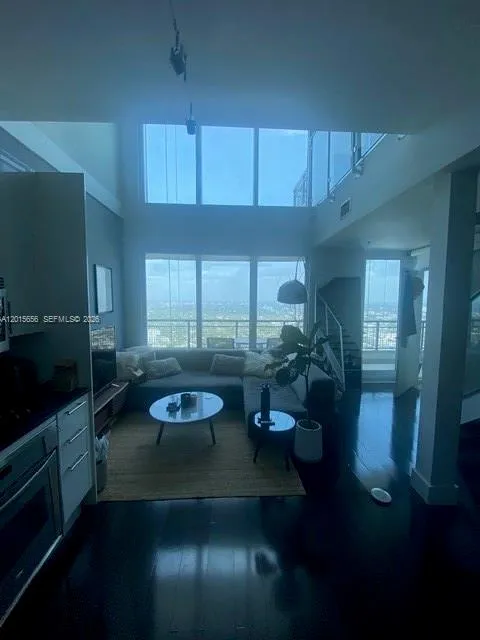60 SW 13th St # 4611, Miami FL 33130