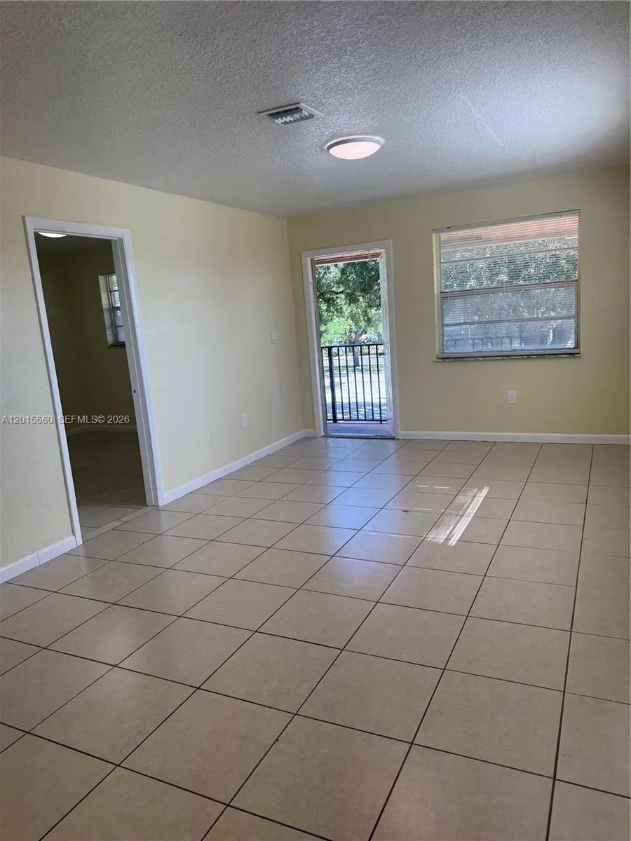 1101 W Prospect Rd # 6, Fort Lauderdale FL 33309