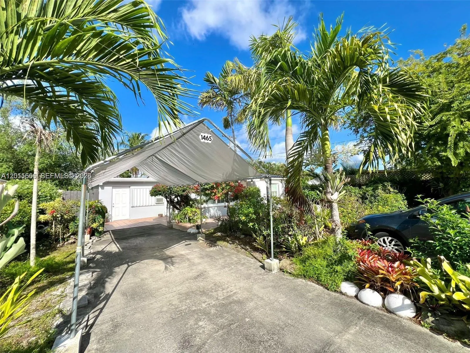 1465 SW 28th Way, Fort Lauderdale FL 33312