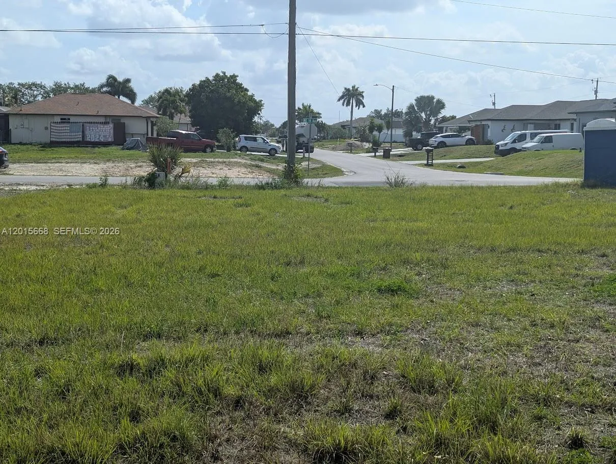 1402 NE 14 ave, Cape Coral FL 33909