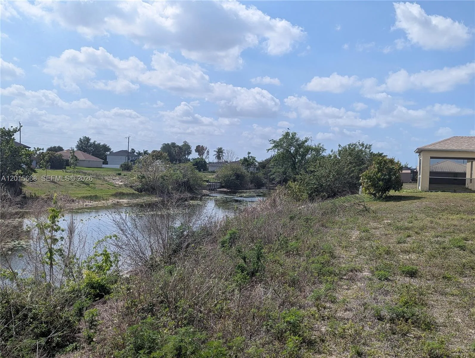 1402 NE 14 ave, Cape Coral FL 33909