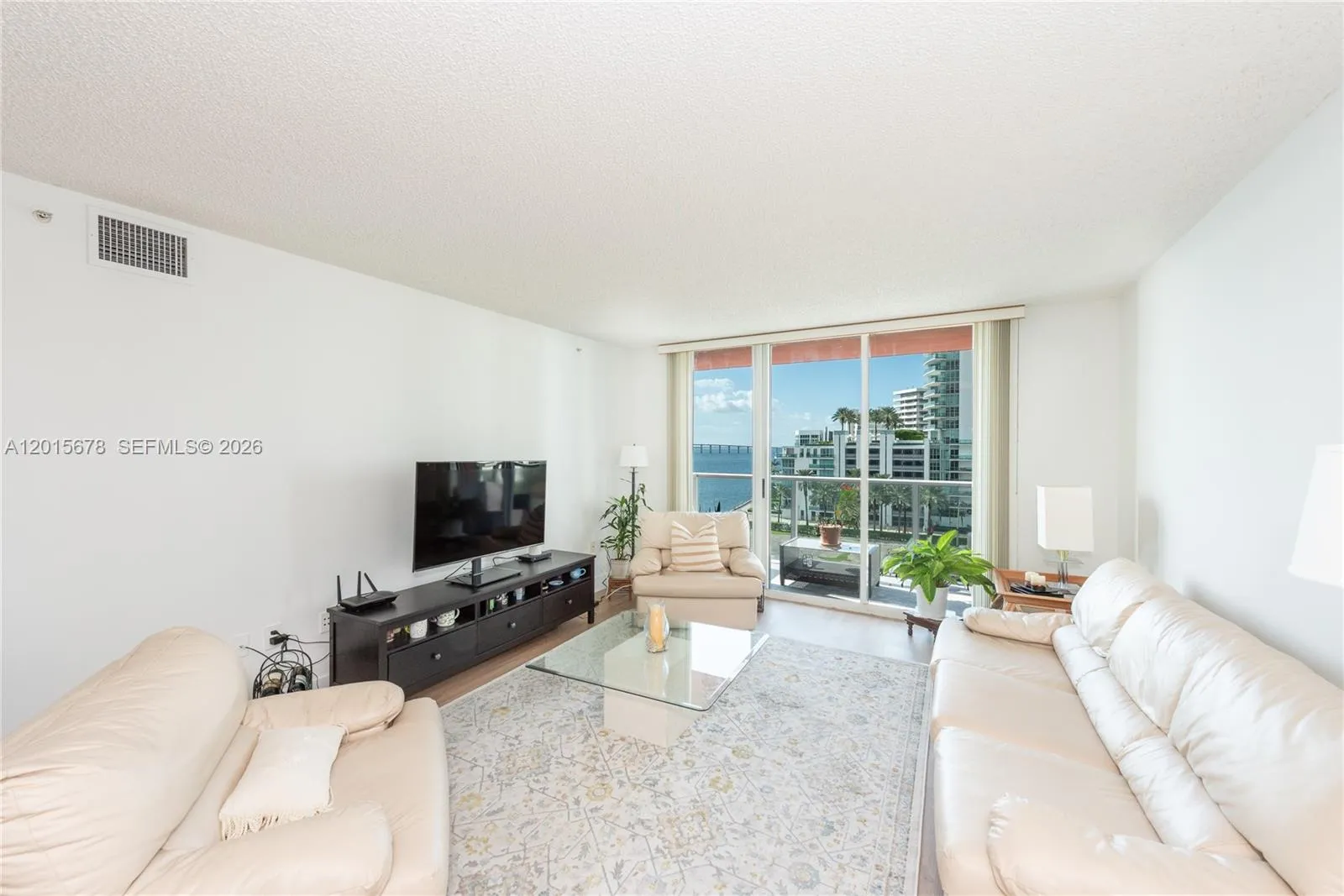 1155 Brickell Bay Dr # 609, Miami FL 33131