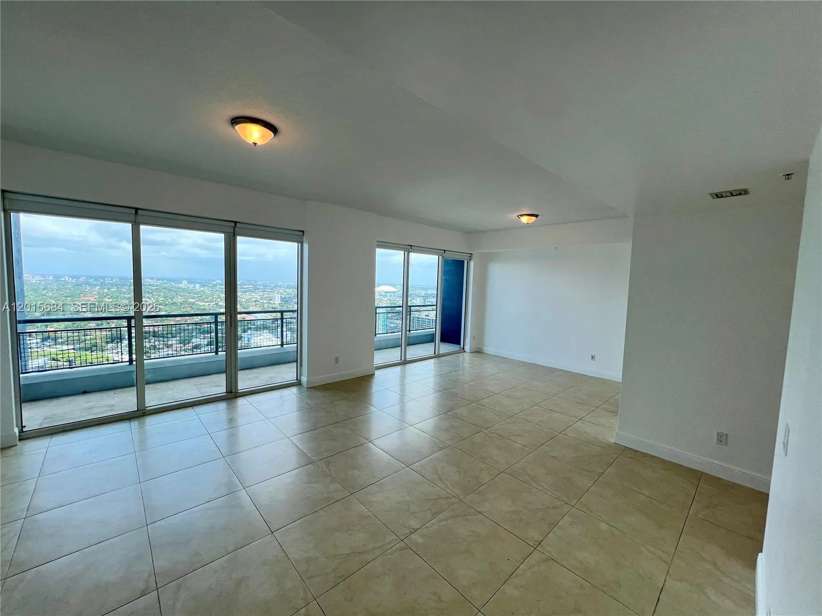 60 SW 13th St # 3609, Miami FL 33130