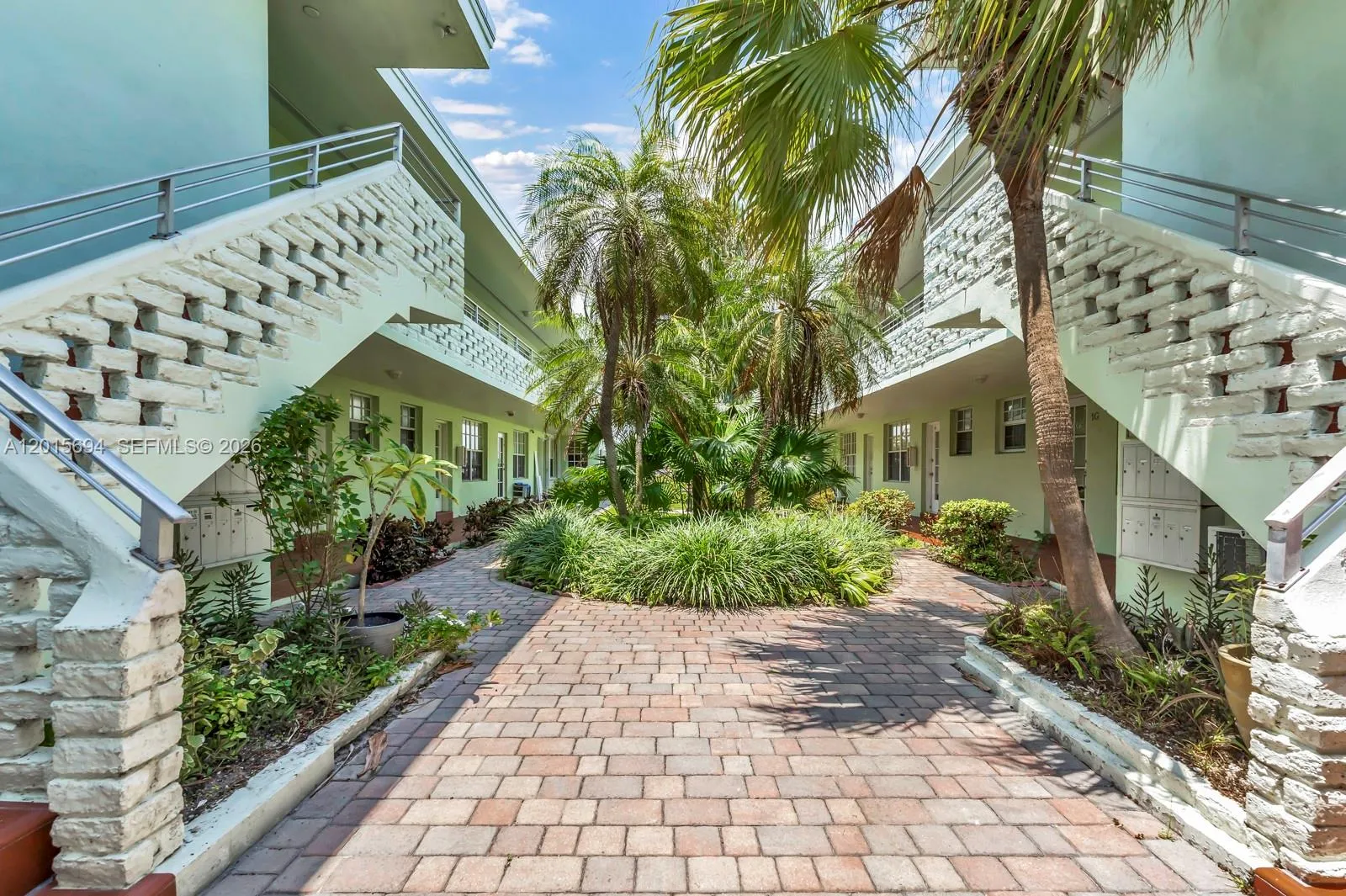 8550 Byron Ave # 2G, Miami Beach FL 33141