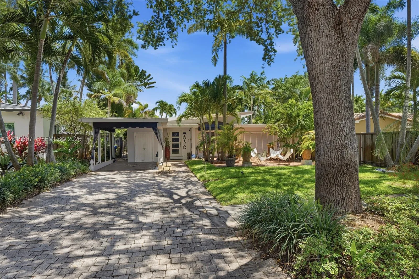 636 NE 17th Ter, Fort Lauderdale FL 33304