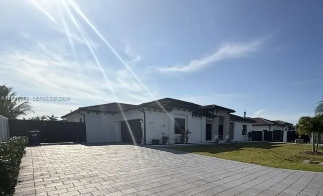 21480 SW 132nd Ct, Miami FL 33177