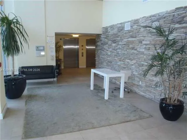 1350 NW 8th Ct # 7, Miami FL 33136