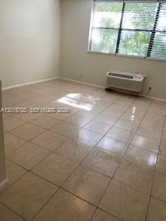 2401 Riverside Dr # B, Coral Springs FL 33065