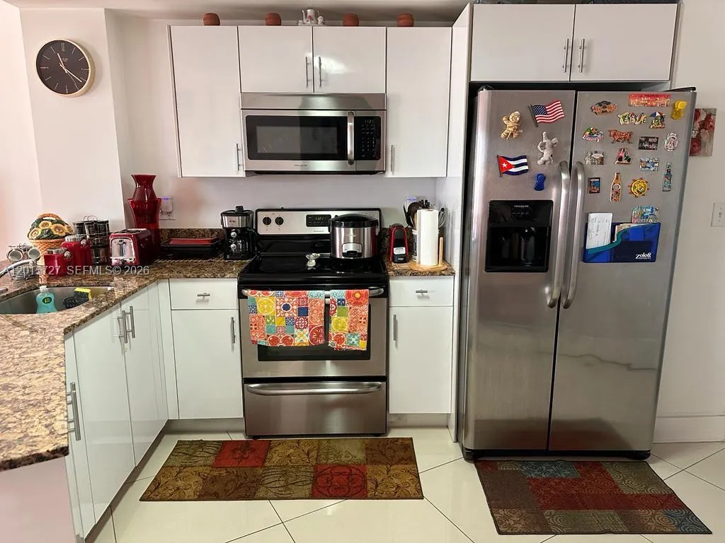 2300 NW 7th Street # 301, Miami FL 33125