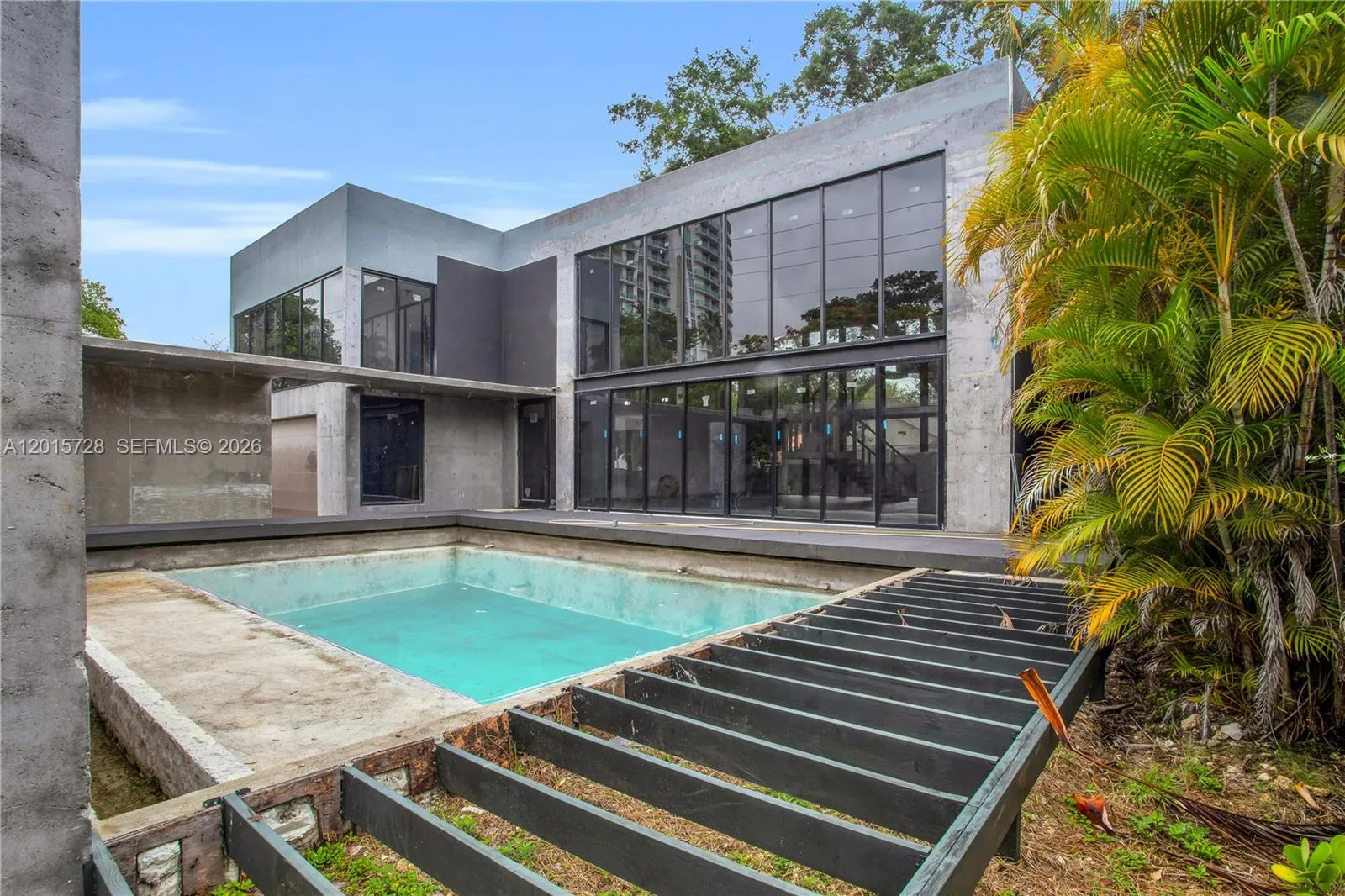 221 SW 25th Rd, Miami FL 33129