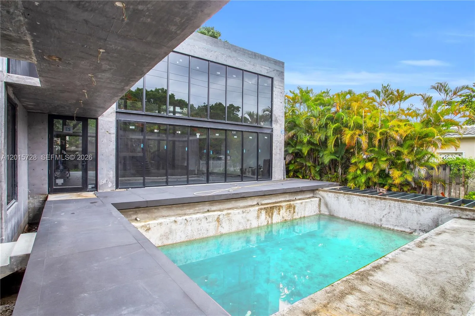 221 SW 25th Rd, Miami FL 33129