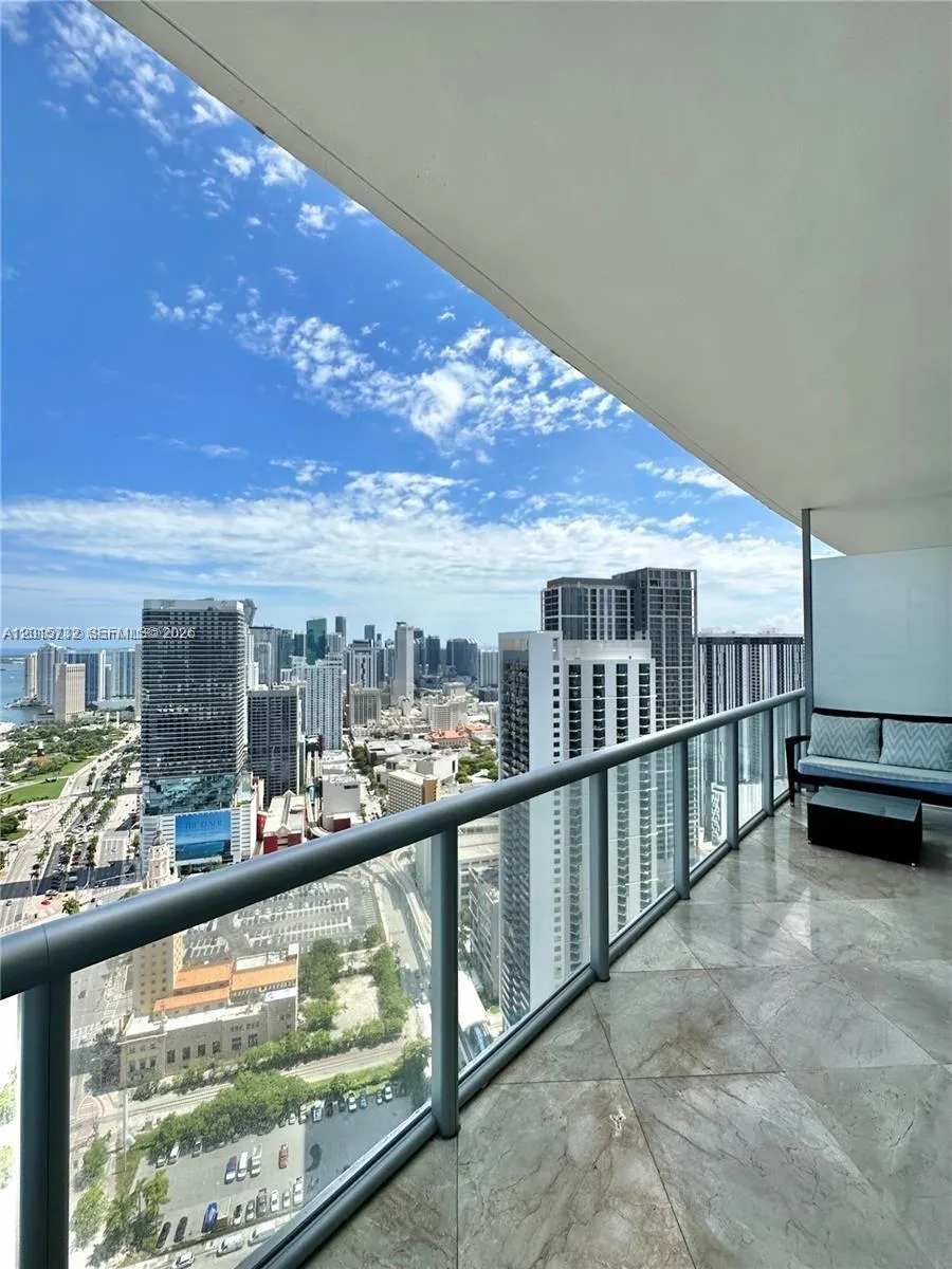 888 SE Biscayne Blvd # 4803, Miami FL 33132