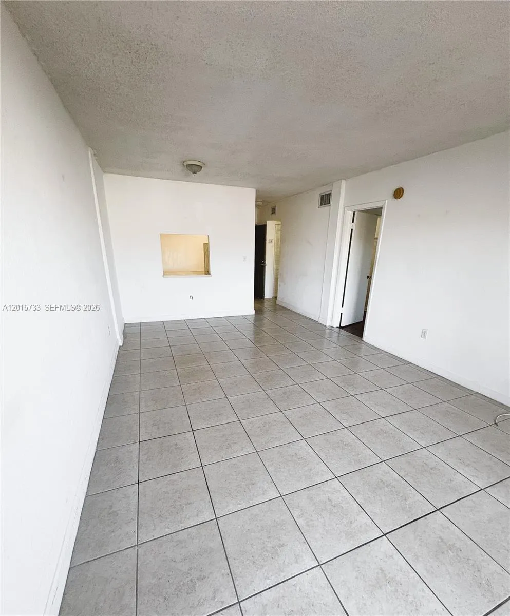10900 SW 104th St # 315, Miami FL 33176