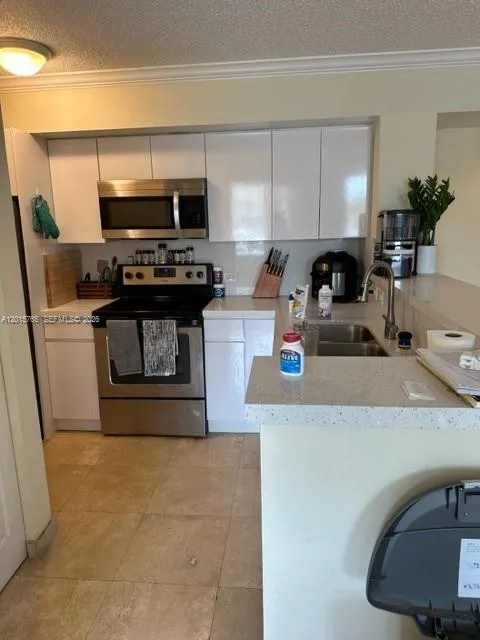 11155 SW 5th Pl # 205, Pembroke Pines FL 33025