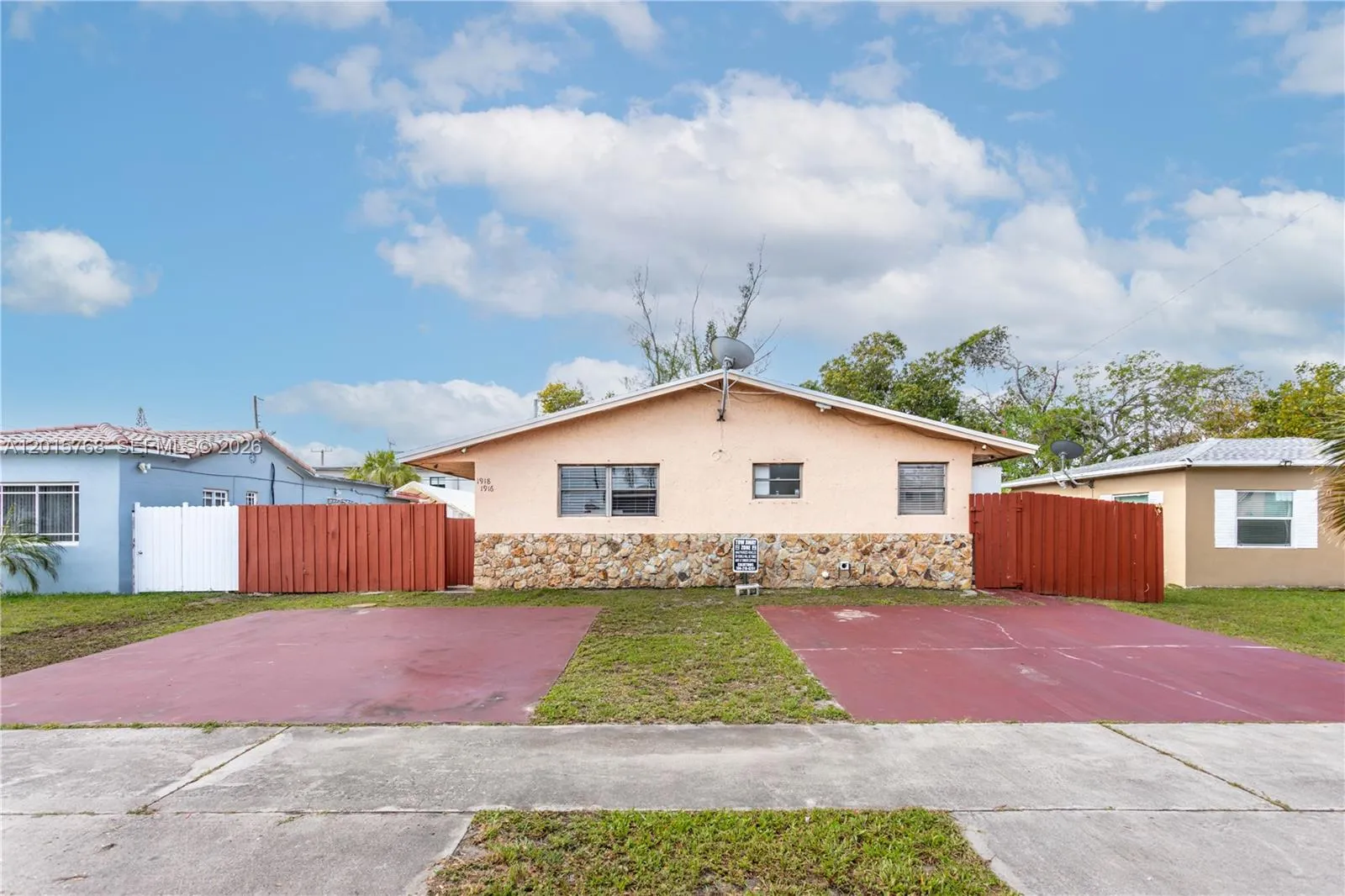 1916 - 1918 Grant Street, Hollywood FL 33020