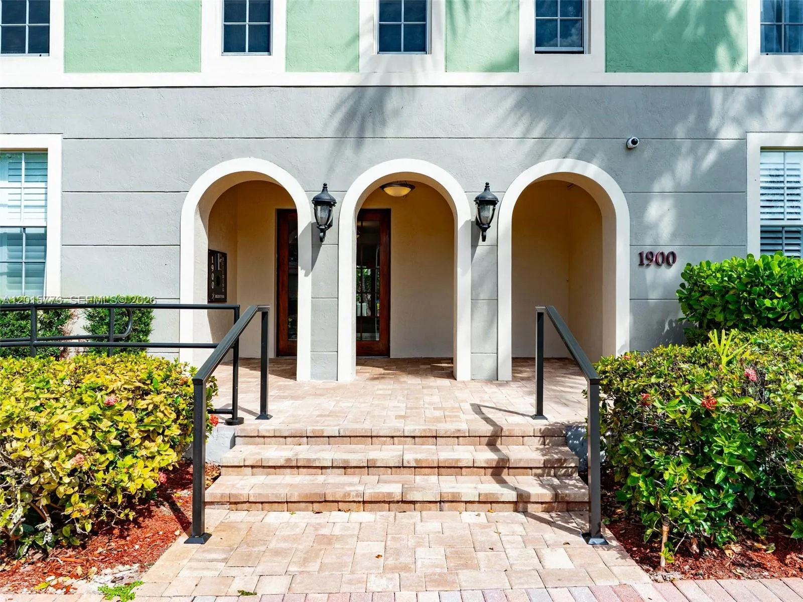 1900 Van Buren St # 112B, Hollywood FL 33020