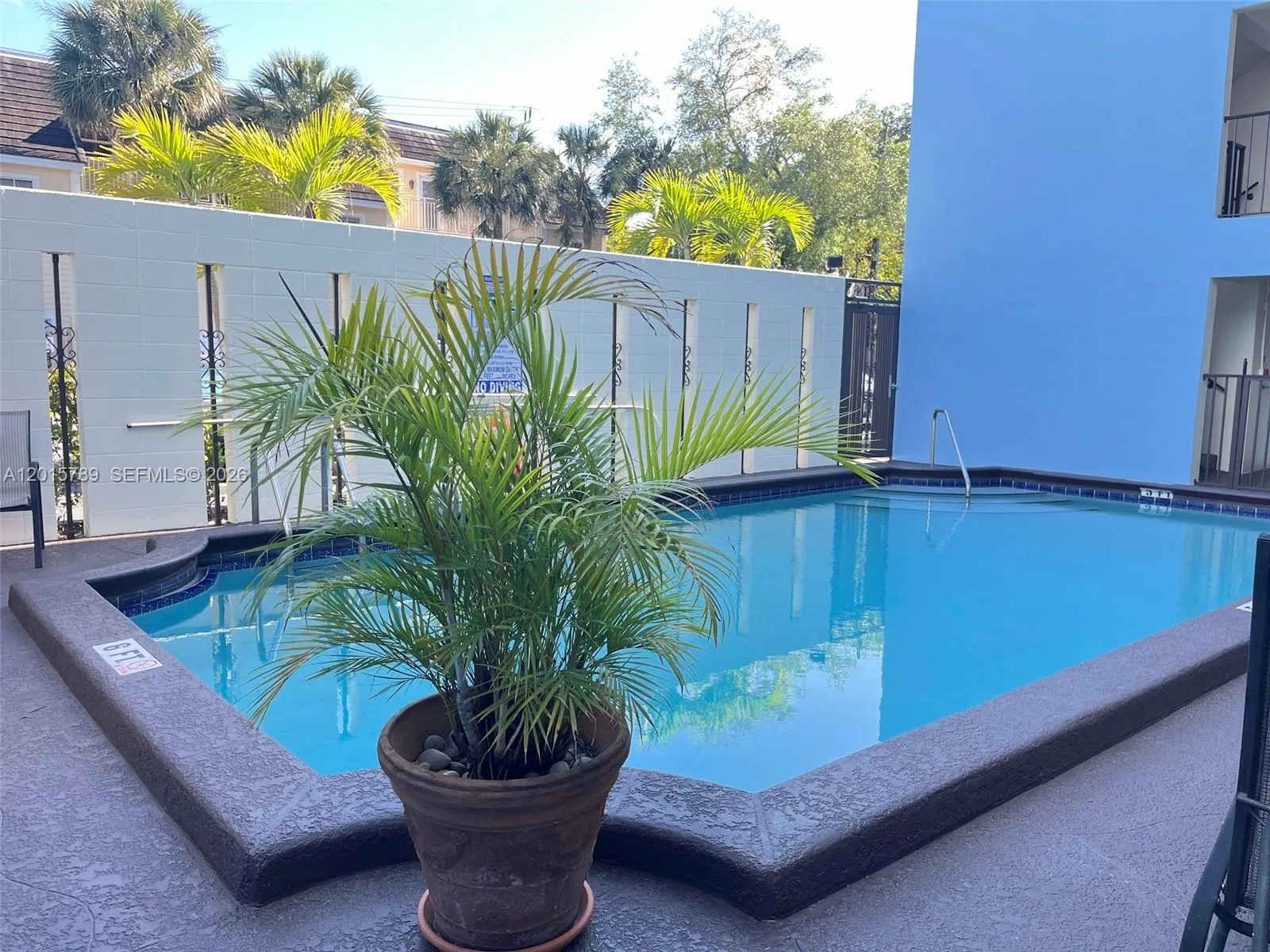 611 NE 14th Ave # 202, Fort Lauderdale FL 33304