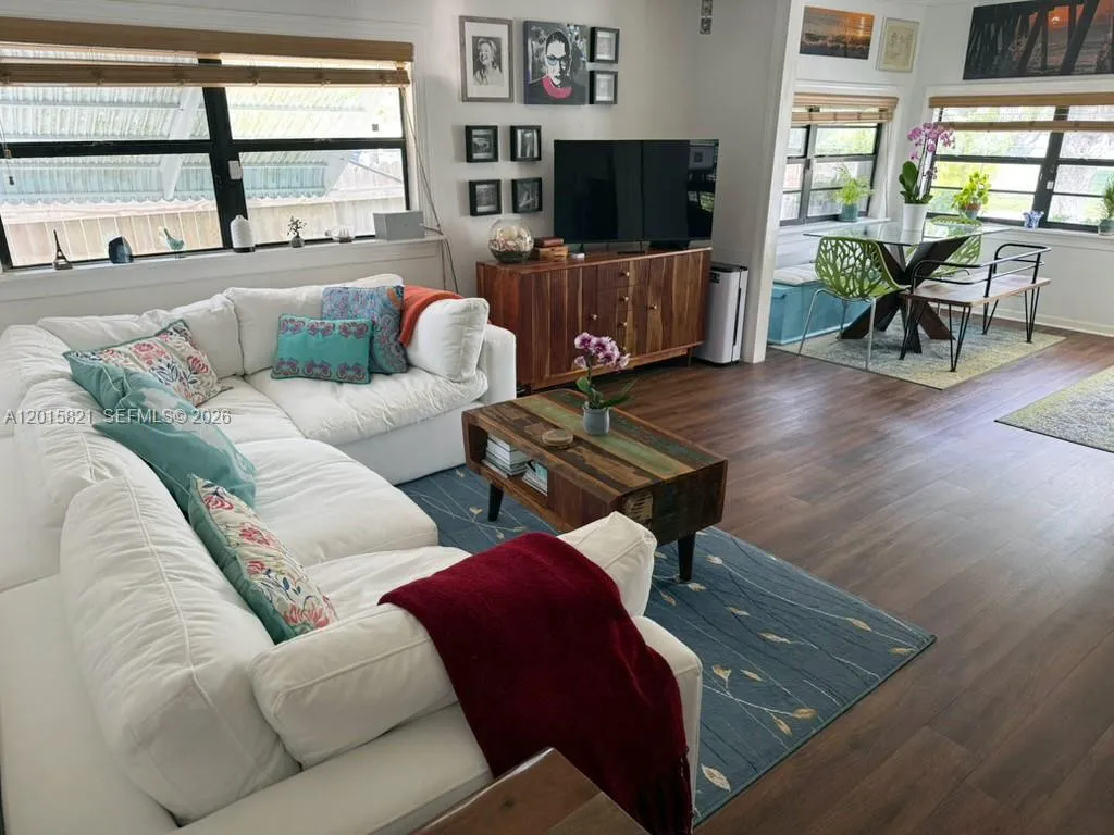 324 SW 3rd Ave, Delray Beach FL 33444