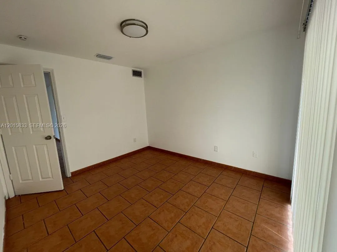 10112 SW 20th St, Miami FL 33165