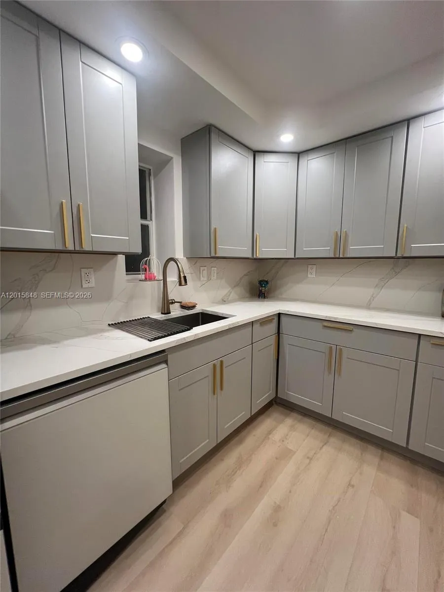 20300 W Country Club Dr # 3, Aventura FL 33180