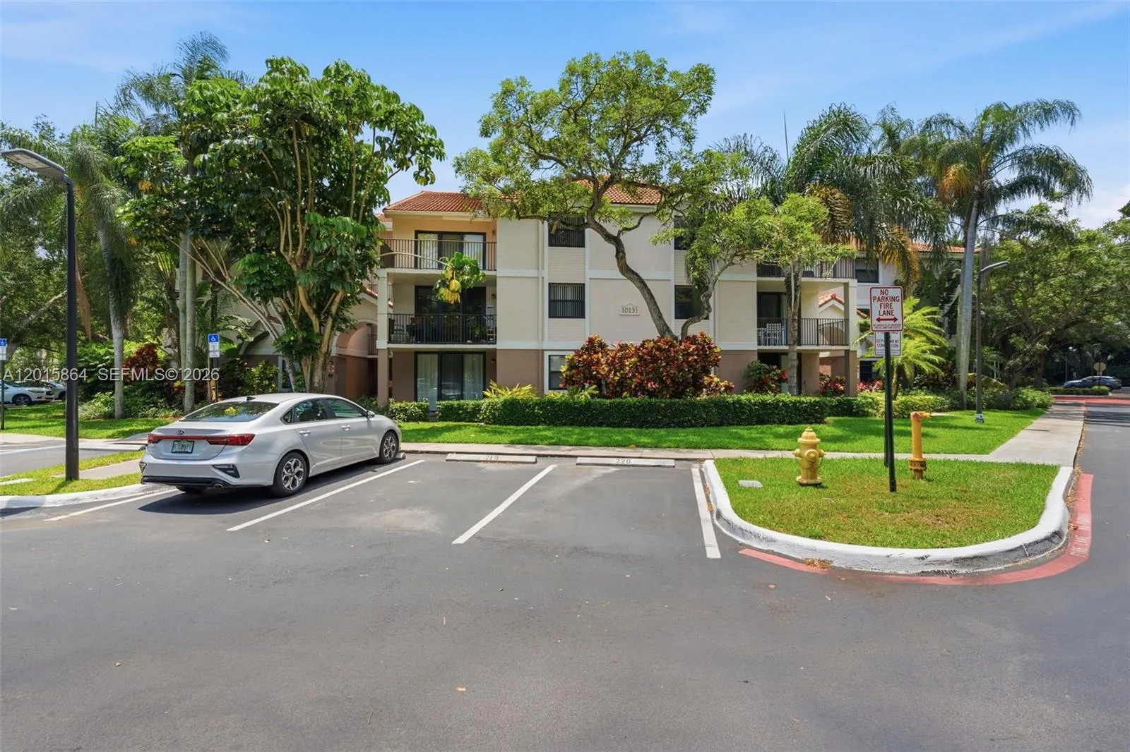 10131 W Sunrise Blvd # 204, Plantation FL 33322
