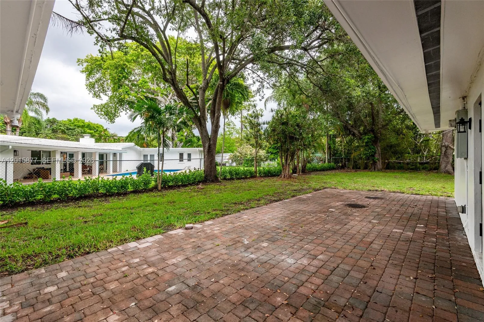 12725 SW 80th Ave, Pinecrest FL 33156