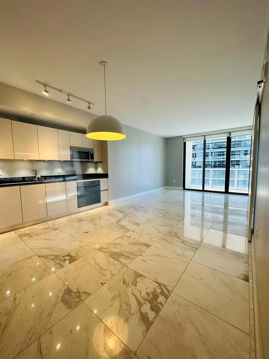 1010 Brickell Ave # 4208, Miami FL 33131
