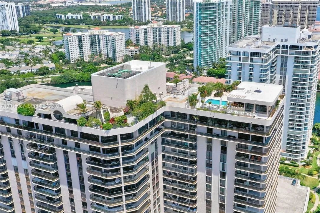 19667 Turnberry Way # 3F, Aventura FL 33180