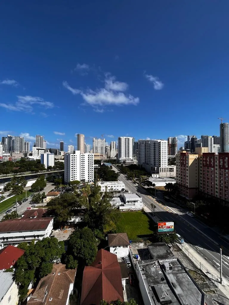 36 NW 6th Ave # 809, Miami FL 33128