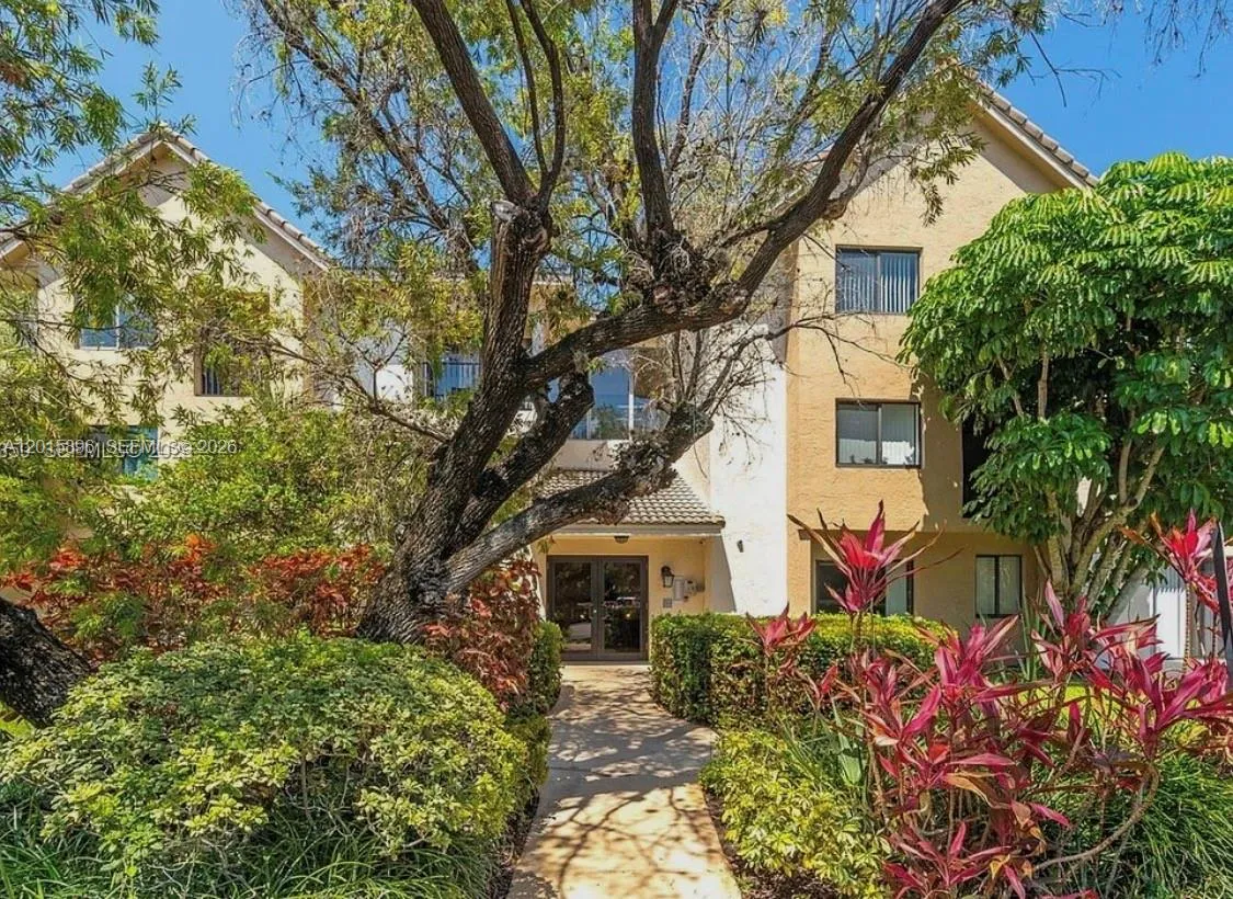 2 bedroom 2 bath for sale at 10001 W Atlantic Blvd # 216, Coral Springs FL 33071