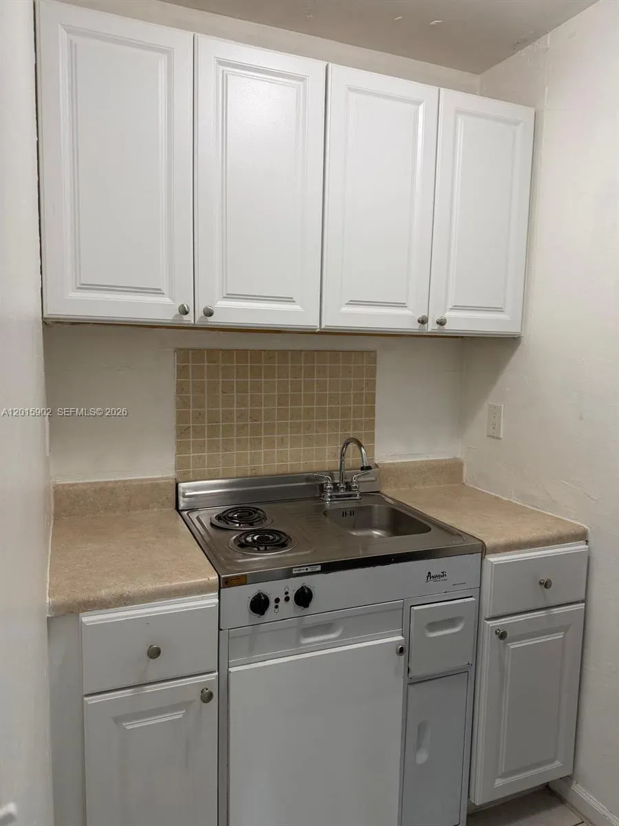 3031 NE 21 Ter # 7, Oakland Park FL 33306