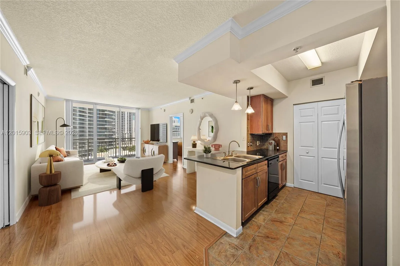 2 bedroom 2 bath for sale at 2000 N Bayshore Dr # 1005, Miami FL 33137