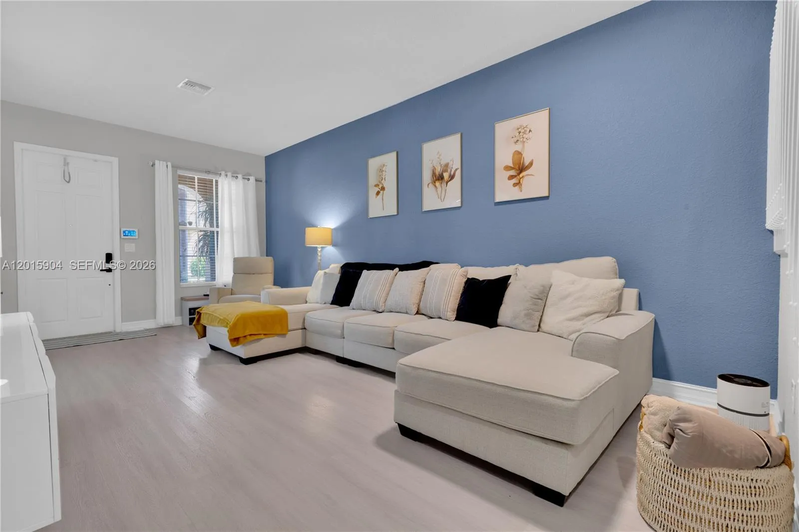 6893 Julia Gardens Dr, Coconut Creek FL 33073