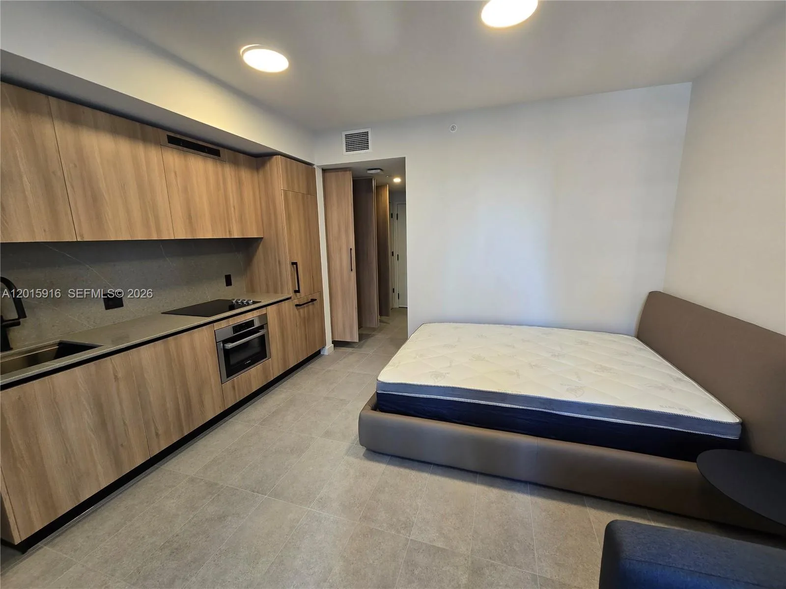 121 NE 5 ST # 709, Miami FL 33132