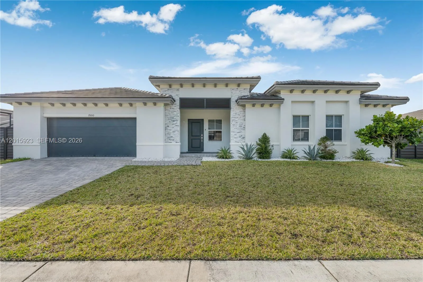 19100 SW 132nd Pl, Miami FL 33177