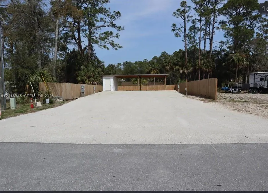 609 SE 2nd ave, Other City - In The State Of Florida FL 32359