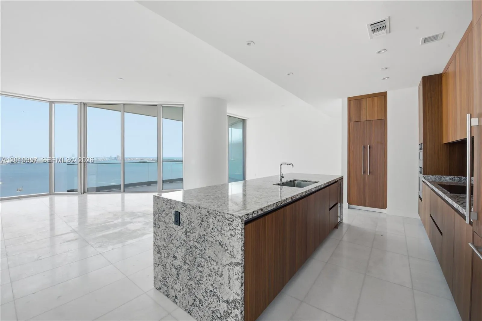 175 SE 25th Rd # 3104, Miami FL 33129