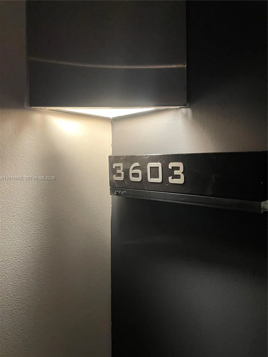 335 S Biscayne Blvd # 3603, Miami FL 33131