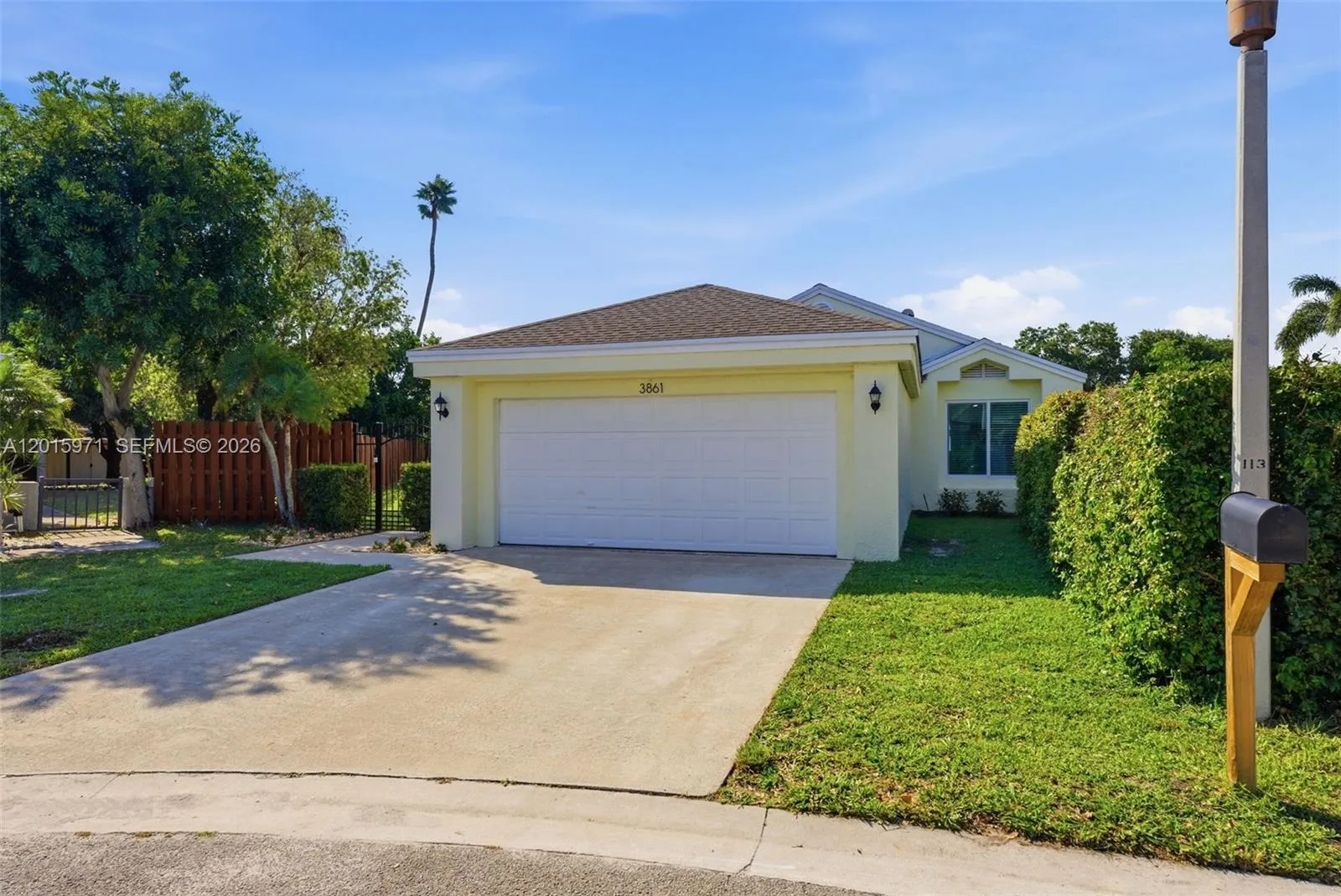 3 bedroom 2 bath for sale at 3861 NW 20th St, Coconut Creek FL 33066