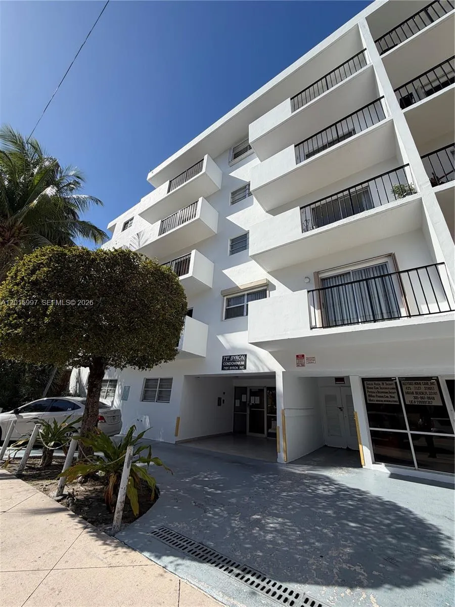 7101 Byron Ave # 201, Miami Beach FL 33141