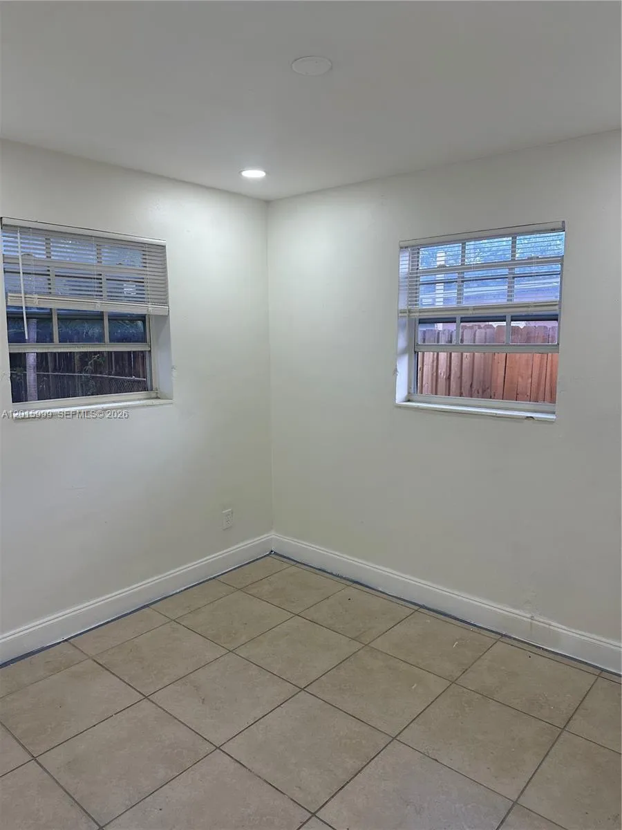 4141 SW 32nd Dr, West Park FL 33023