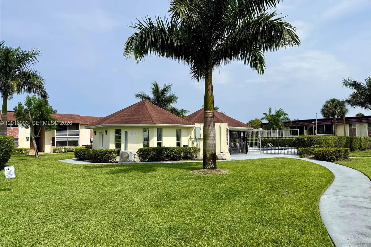 22805 SW 66th Ave # 208, Boca Raton FL 33428
