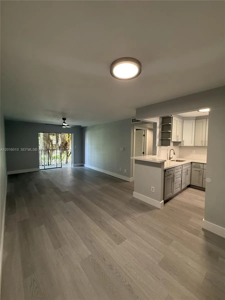 8500 SW 109th Ave # 203, Miami FL 33173