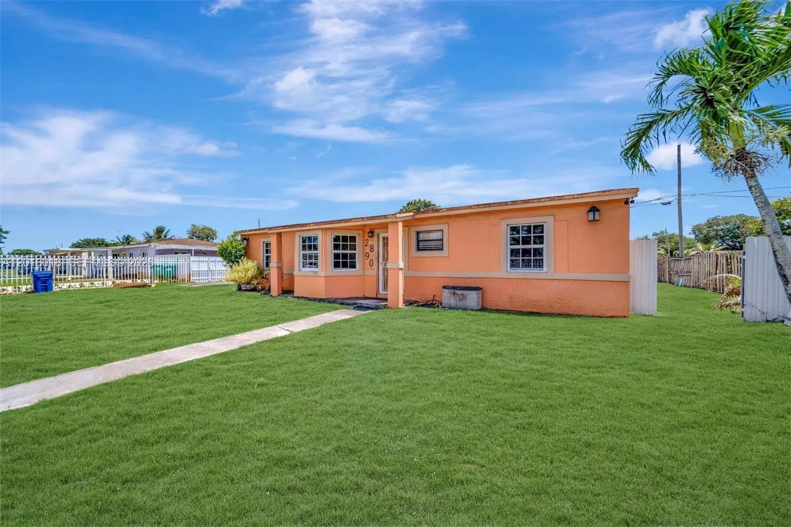 2890 NW 160th St, Miami Gardens FL 33054