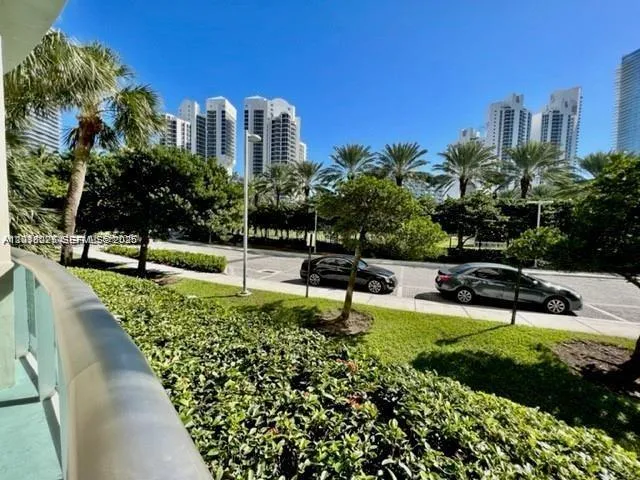 19370 Collins Ave # 121, Sunny Isles Beach FL 33160