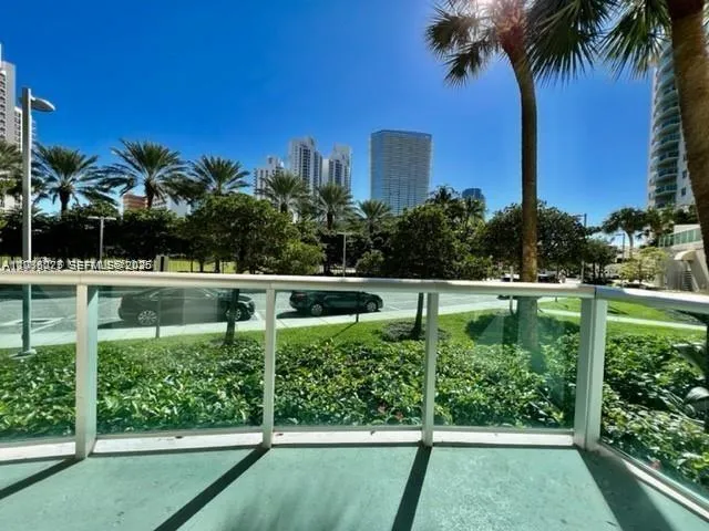 19370 Collins Ave # 121, Sunny Isles Beach FL 33160